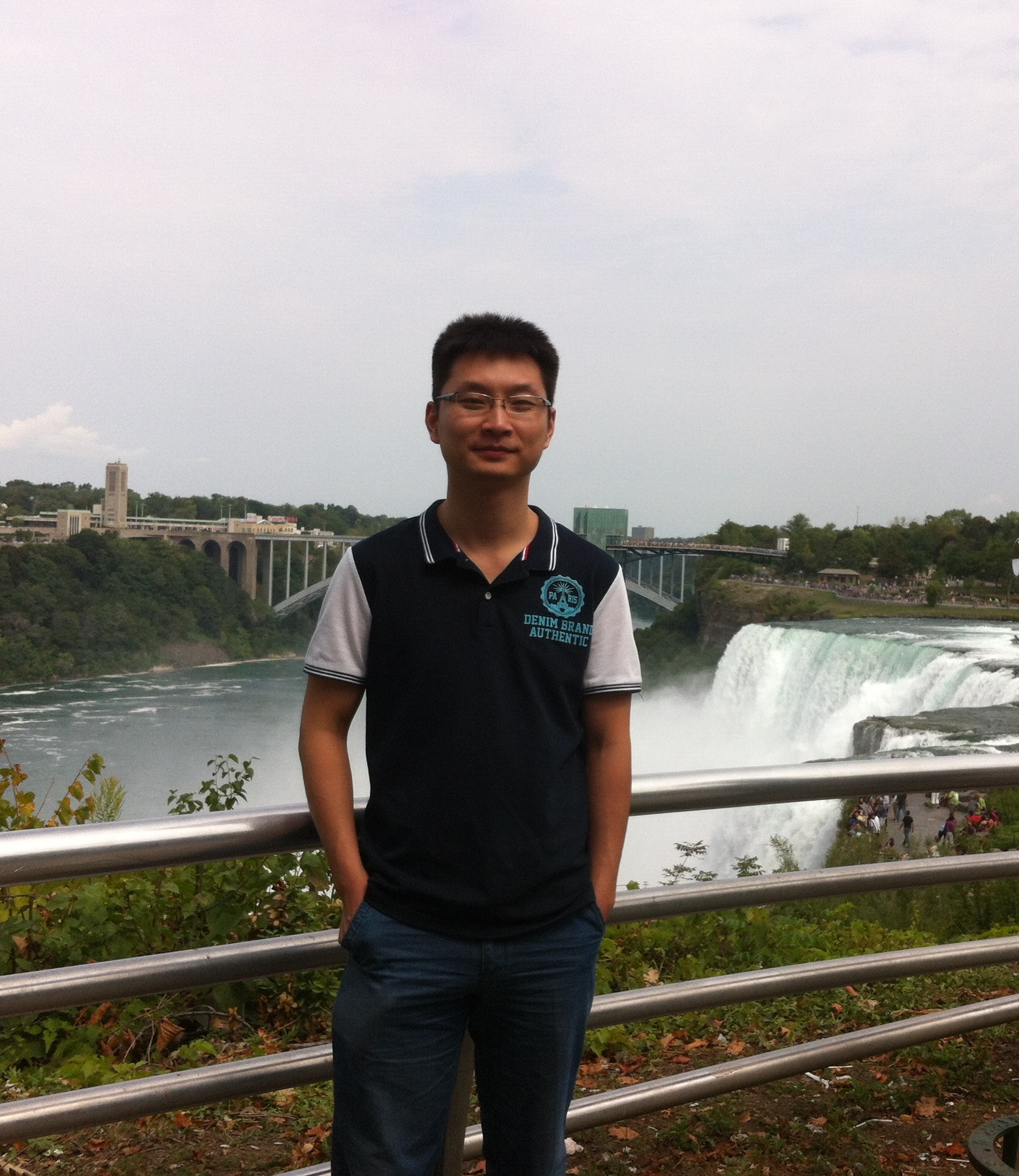 大阳城游戏【中国】官方网站创新论坛第一千四百五十九讲：Ultra-cold gases---A “hot” dish of the “coldest” matter in physics