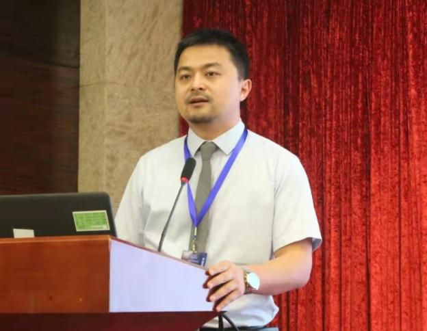 大阳城游戏【中国】官方网站创新论坛第九百二十五讲：燃烧催化剂的作用机制及碳纳米含能催化剂的独特效应