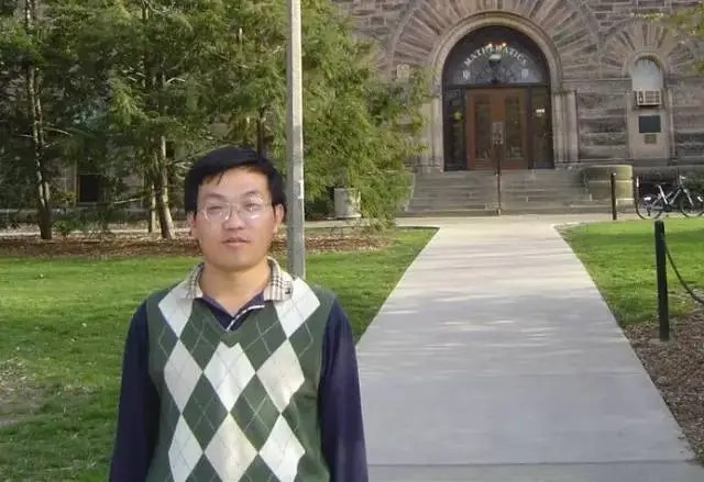 大阳城游戏【中国】官方网站创新论坛第一千六百八十一讲：Problems and results on determinants involving Legendre symbols