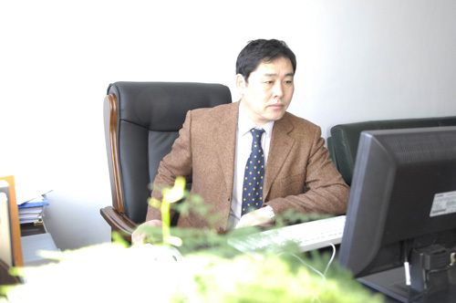 大阳城游戏【中国】官方网站校庆117周年人文社科高端讲座暨“名家讲坛”：马克思的具体人性论